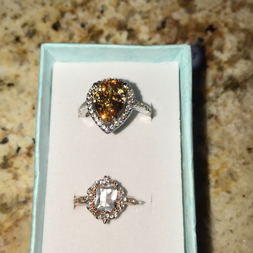 NWT Beautiful set of sterling silver & gold rings